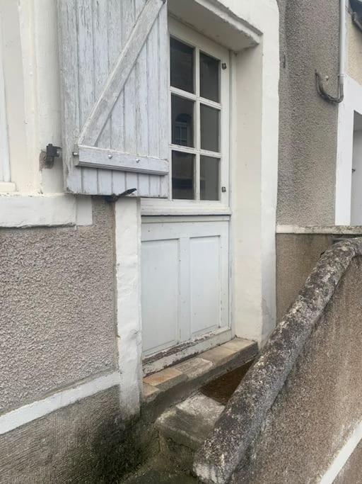 Entre Chateaux Et Vignobles, Au Bord De La Loire Holiday home *