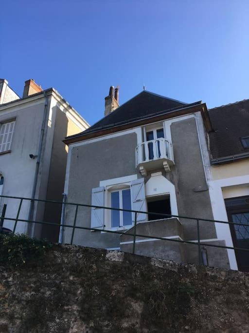 Entre Chateaux Et Vignobles, Au Bord De La Loire Holiday home Montlouis-sur-Loire