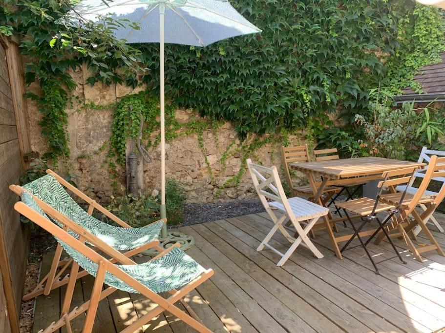 Entre Chateaux Et Vignobles, Au Bord De La Loire Holiday home *